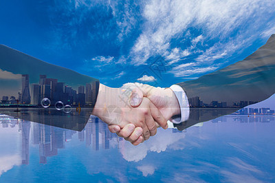 團結(jié)合作登山剪影 漆業(yè)團隊的攀登精神