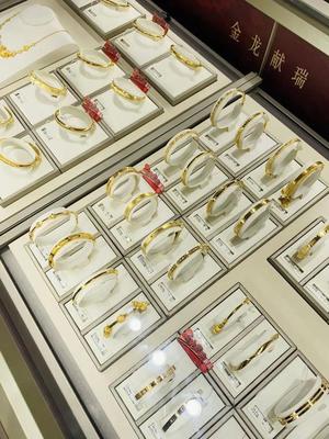 金價持續回落，珠寶首飾零售迎來消費熱潮